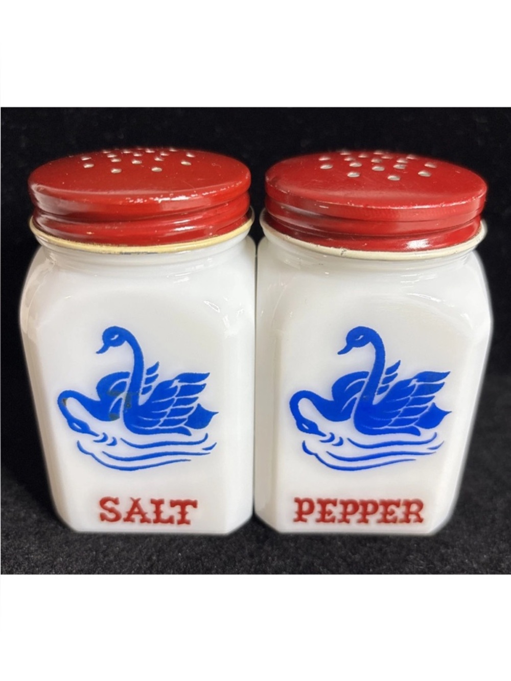 Hazel Atlas Vintage Swan Salt & Pepper Shaker Set -White Milk Glass